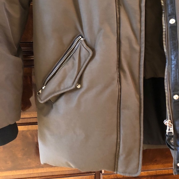 Mackage winter jacket with Furr hood - Picture 7 of 8